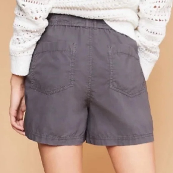 Women’s Lou & Grey Dark Gray Linen Tie Waist Paperbag Shorts Size Small - Picture 2 of 6